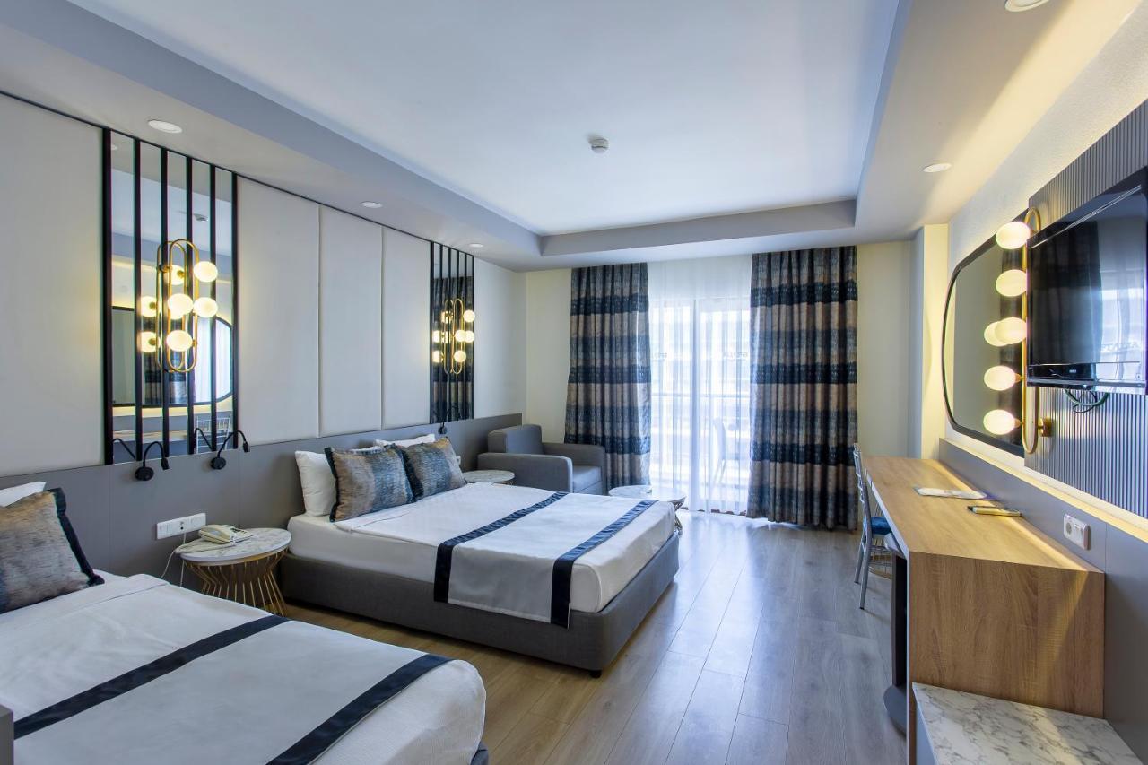 Large Double or Twin Room