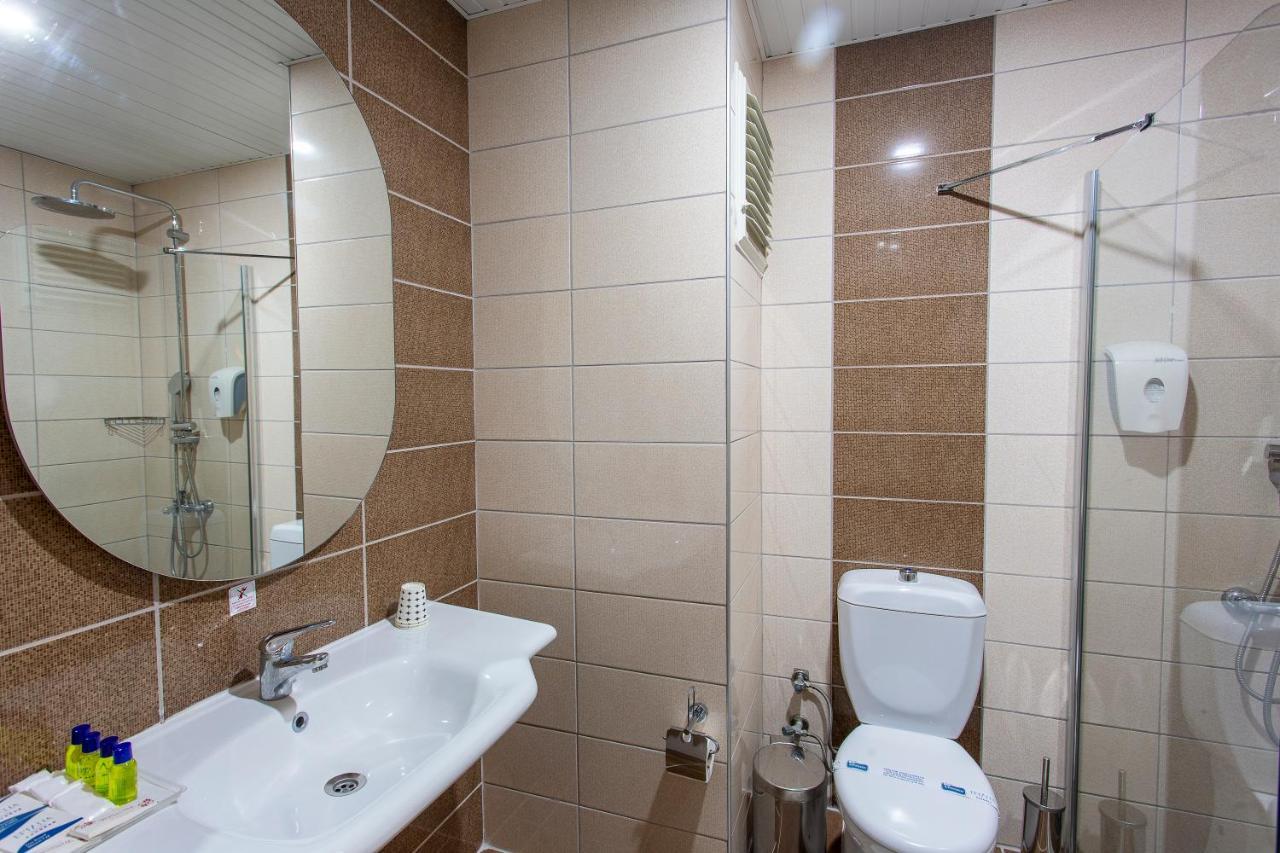 Large Double or Twin Room